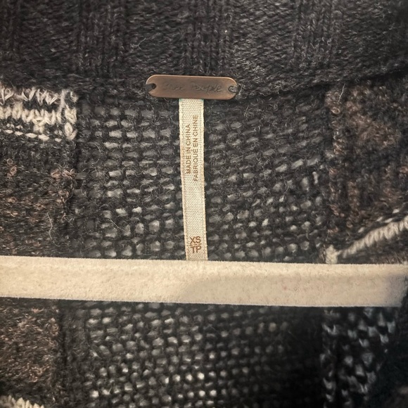 Free People Long Fringe Chunky
Cardigan Wool Blend Size XS - Picture 3 of 14